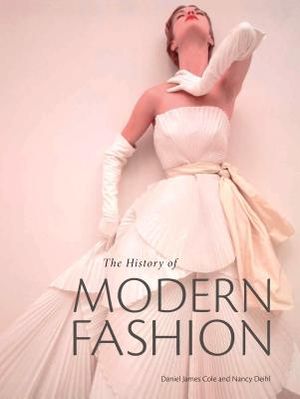 The History of Modern Fashion: From 1850 image number 0