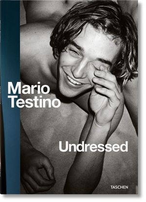 Mario Testino. Undressed image number 0