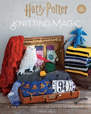 Harry Potter: Knitting Magic: The Official Harry Potter Knitting Pattern Book image number 0