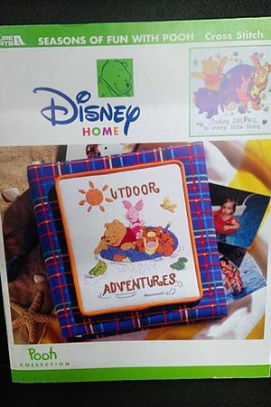 Seasons of Fun with Pooh Cross Stitch (Leisure Arts 3460) image number 0