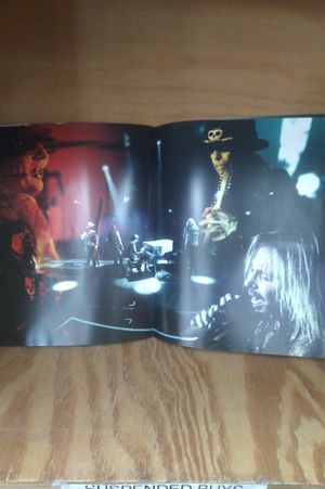 Motley Crue Tour Program image number 1
