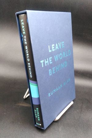 Leave the World Behind: A Novel image number 0