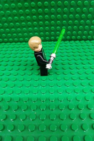 Lego Luke Skywalker Endor Minifigure image number 2