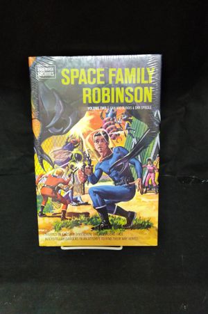 Space Family Robinson Archives Volume 2 (Dark Horse Archives) image number 0