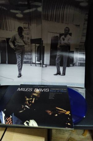 Kind of Blue: 50th Anniversary Collector's Edition image number 2