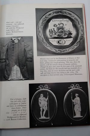 Wedgwood Ware (A Ward Lock Collectors Monograph) image number 2