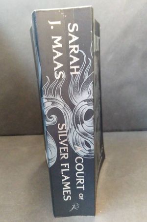 A Court of Silver Flames Black Barnes and Noble Exclusive Edition image number 1