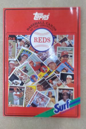 Topps Baseball Cards of the Cincinnati Reds image number 0