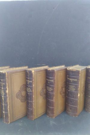 The Plays of William Shakespeare In 6 Volumes image number 2