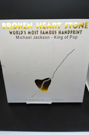 Broken Heart Stone, World's Most Famous Handprint, Michael Jackson - King of Pop image number 0