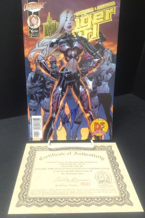 Danger Girl #6 Dynamic Forces Gold Foil Variant 1999(SIGNED) image number 0