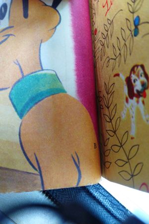 Walt Disney's Donald Duck's Christmas Tree (A Little Golden Book) image number 2