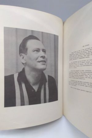 Gray Barker's Book of Saucers image number 2