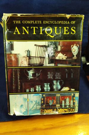 The Complete Encyclopedia of Antiques image number 0