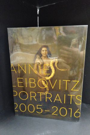 Annie Leibovitz: Portraits 2005-2016 (Signed Edition) image number 0