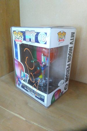 Pop MTV Moon Person Rainbow Vinyl Figure image number 2