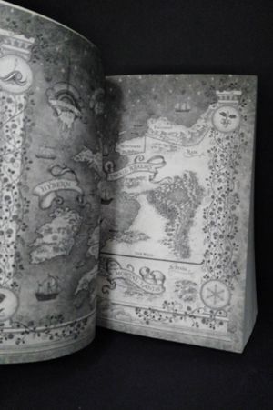 A Court of Silver Flames Barnes and Noble Exclusive Edition image number 1