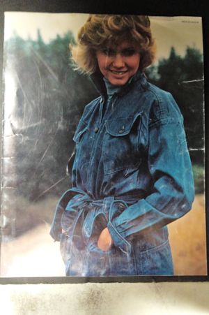 Olivia Newton John Concert Program - 1976 Clearly Love image number 0