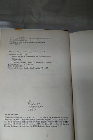 Camilo Torres: A Biography of the Priest-Guerrillero image number 2