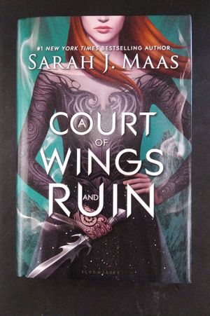A Court of Wings and Ruin (A Court of Thorns and Roses) image number 1