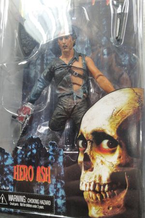 Evil Dead 2 - Hero Ash Action Figure image number 2