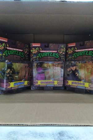 Teenage Mutant Ninja Turtles Classic Collection Turtle Figures Sewer Lair Edition image number 1