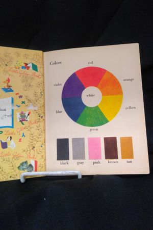 The Little Golden Book of Words (Little Golden Books) image number 2