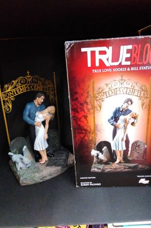 True Blood True Love: Sookie and Bill Statue image number 2