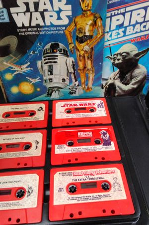 Star Wars Take-a-Tape Along Cassette Case image number 1