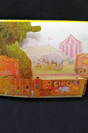 The Pop-up Action Circus Book image number 1