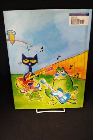 Pete the Cat and the New Guy (Signed Edition) image number 2