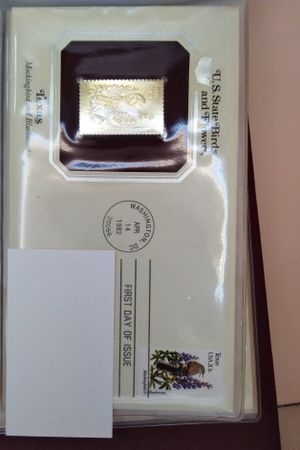 Golden Replicas of U.S. State Birds and Flowers Stamps image number 2