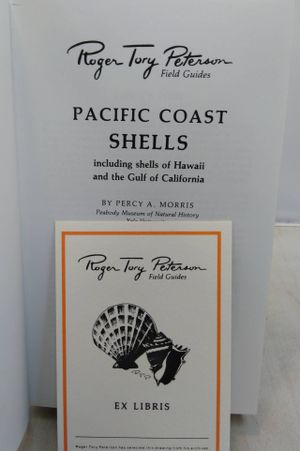Pacific Shells Including Shells of Hawaii and the Gulf of California (Roger Tory Peterson Field Guides) image number 2