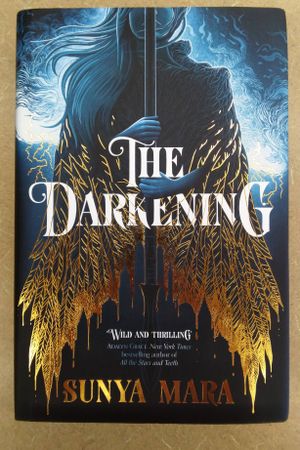 The Darkening (Fairyloot)  image number 0
