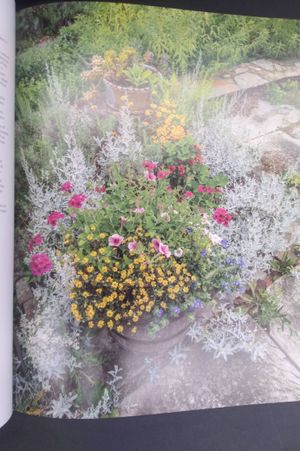 The Gardens of Bunny Mellon image number 2