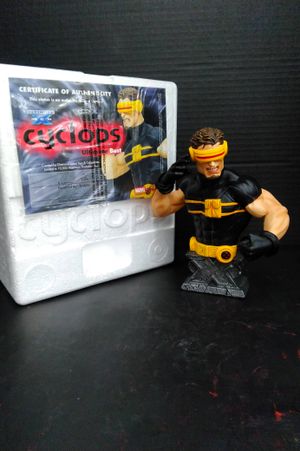 Ultimate X-Men: Cyclops Bust image number 0