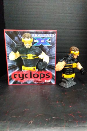 Ultimate X-Men: Cyclops Bust image number 1