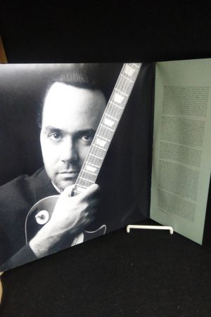 Kiss My Axe image number 1