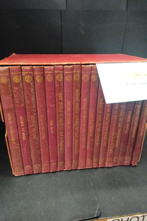Commentaries on the New Testament - Boxed Seventeen Volume Set image number 0