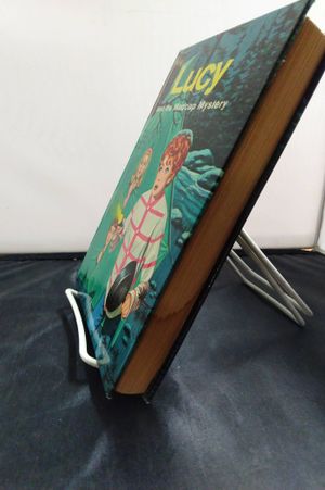 Lucy and the Madcap Mystery image number 2