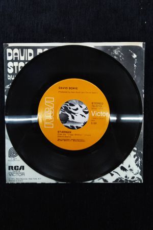 Starman b/w Suffragette City image number 1