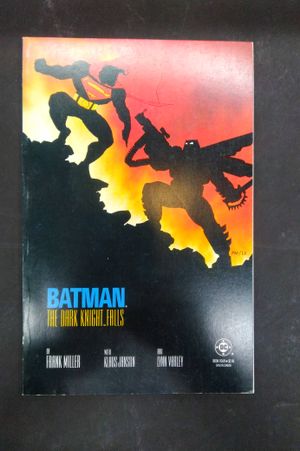 Batman: The Dark Knight Returns image number 0
