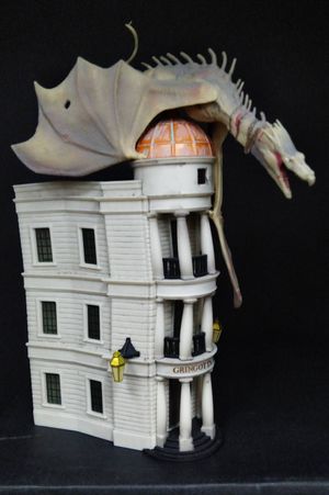 Harry Potter: Gringotts Wizarding Bank image number 2