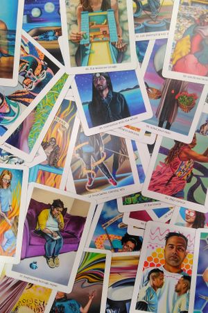 The Local Honey Picture Box Oracle Deck image number 1