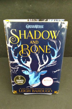 Shadow and Bone image number 0