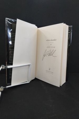 White Oleander image number 1