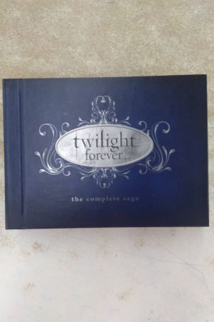 Twilight Forever: The Complete Saga Box Set [Blu-ray]