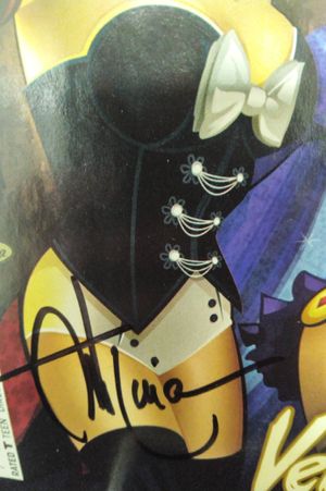 DC Comics: Bombshells #16 image number 1