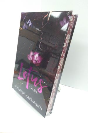 Lotus image number 0