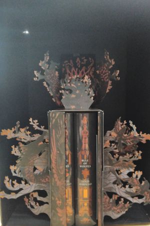 King of Scars Annotated Special Edition Box Set image number 1
